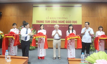 Educational Technology Center opens - ảnh 1